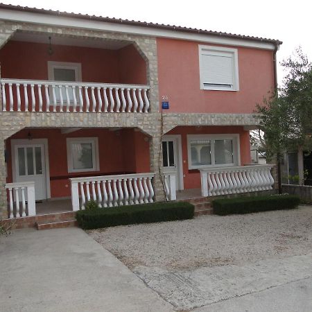 Suzi Apartmani Vir Esterno foto