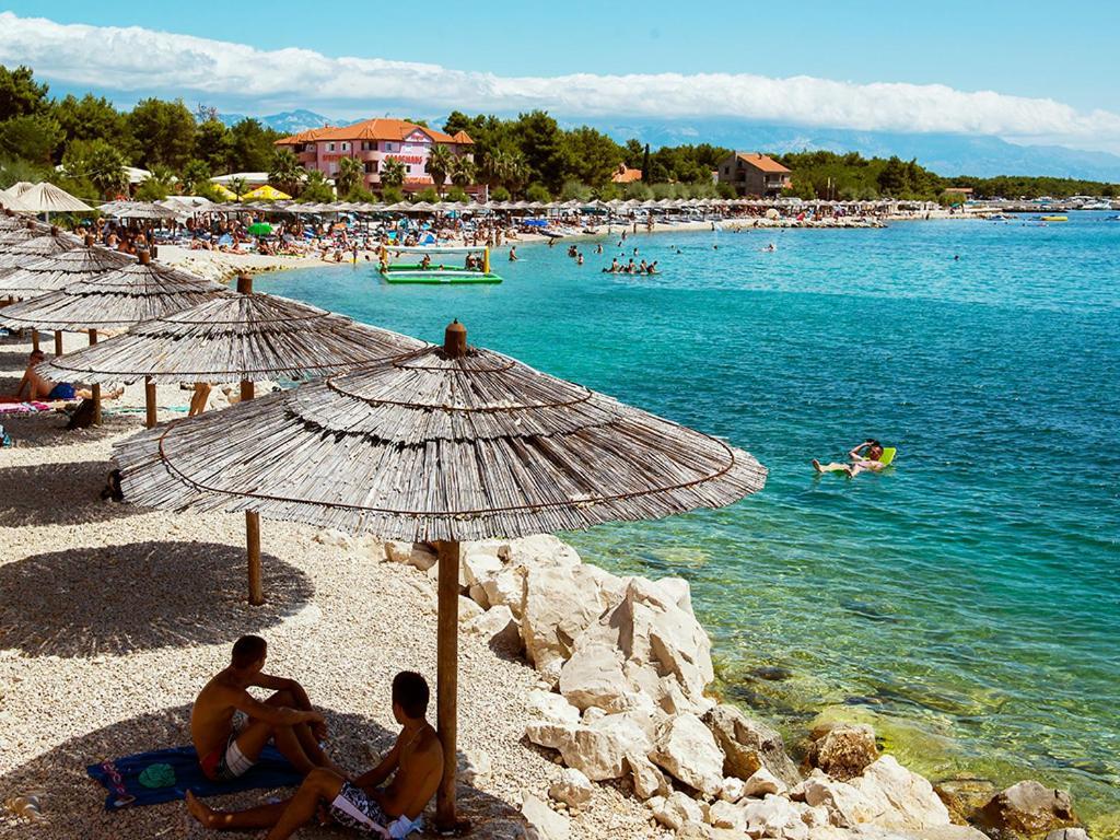 Suzi Apartmani Vir Esterno foto