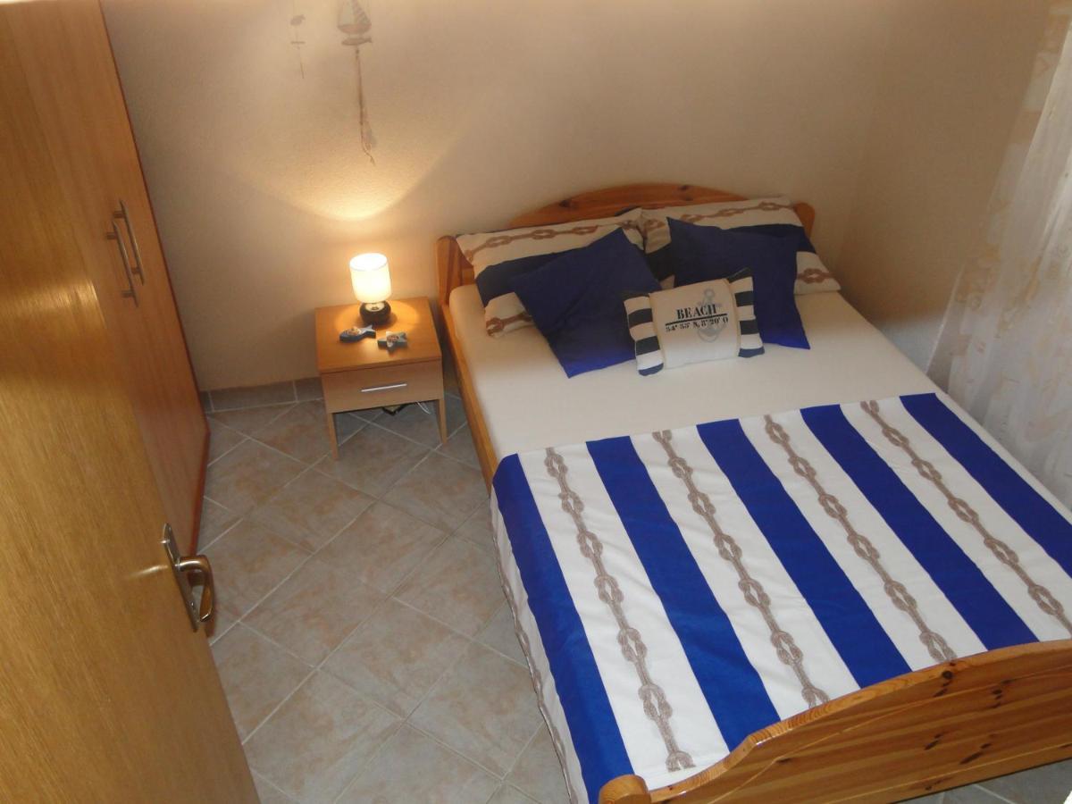 Suzi Apartmani Vir Esterno foto