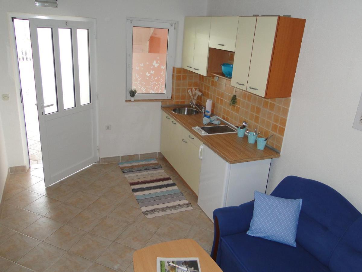 Suzi Apartmani Vir Esterno foto