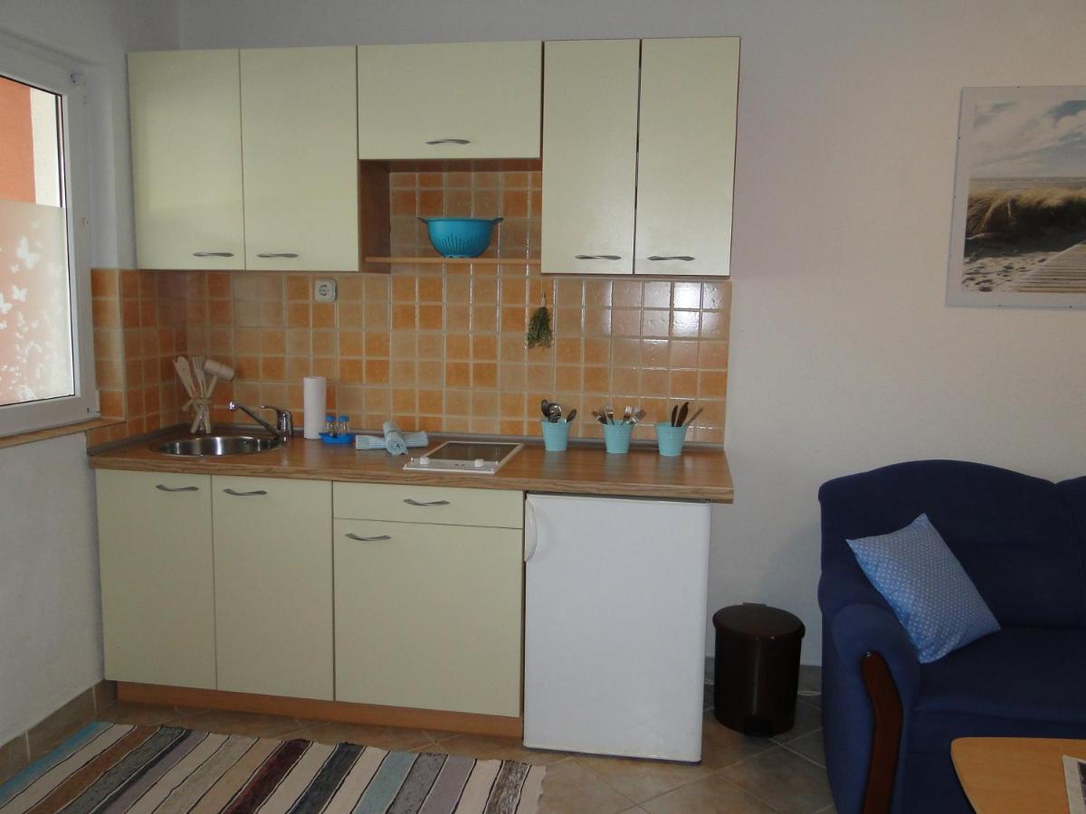Suzi Apartmani Vir Esterno foto