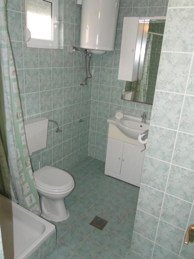 Suzi Apartmani Vir Esterno foto